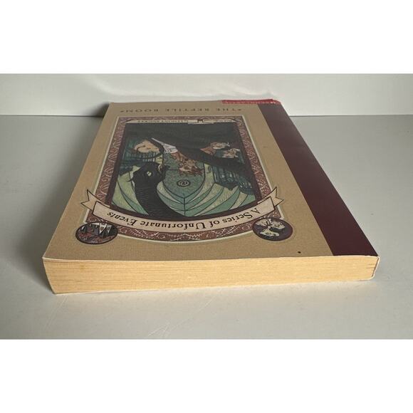 A Series of Unfortunate Events #2: The Reptile Room (Softcover) - Picture 6 of 9
